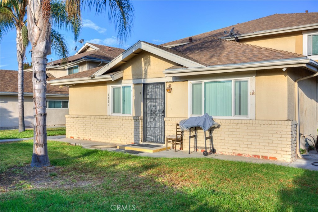 1751 Fullerton