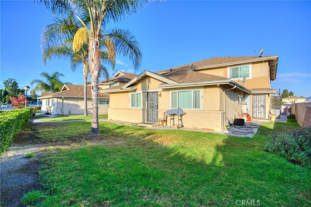1751 Fullerton