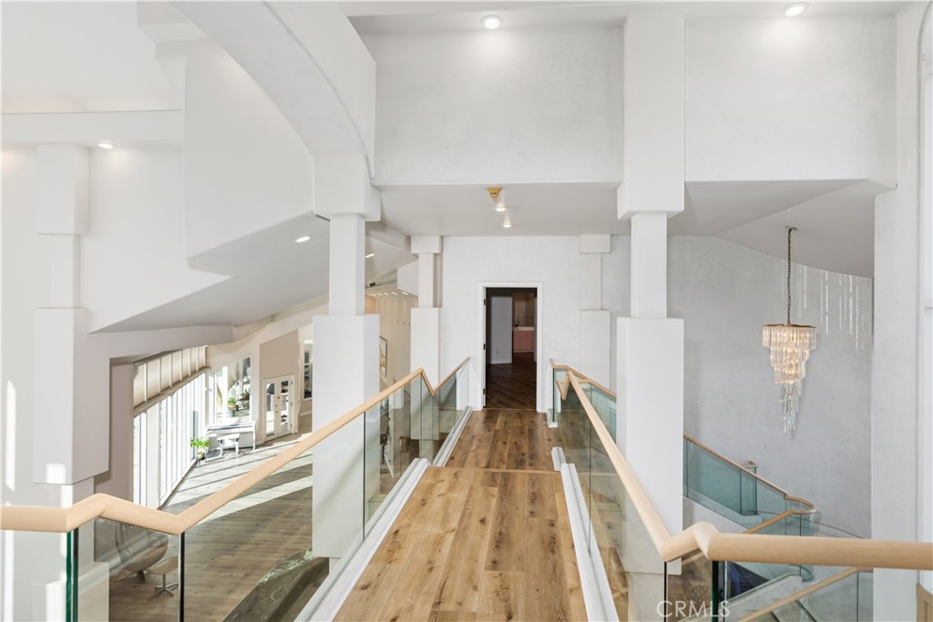 1527 Calle Cristina