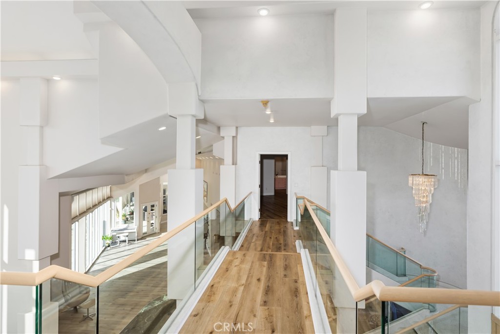1527 Calle Cristina