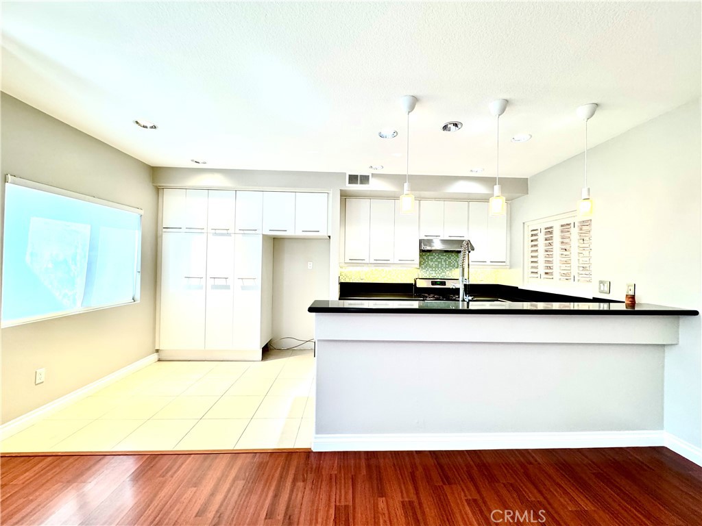 2072 Villa Del Lago Dr #A