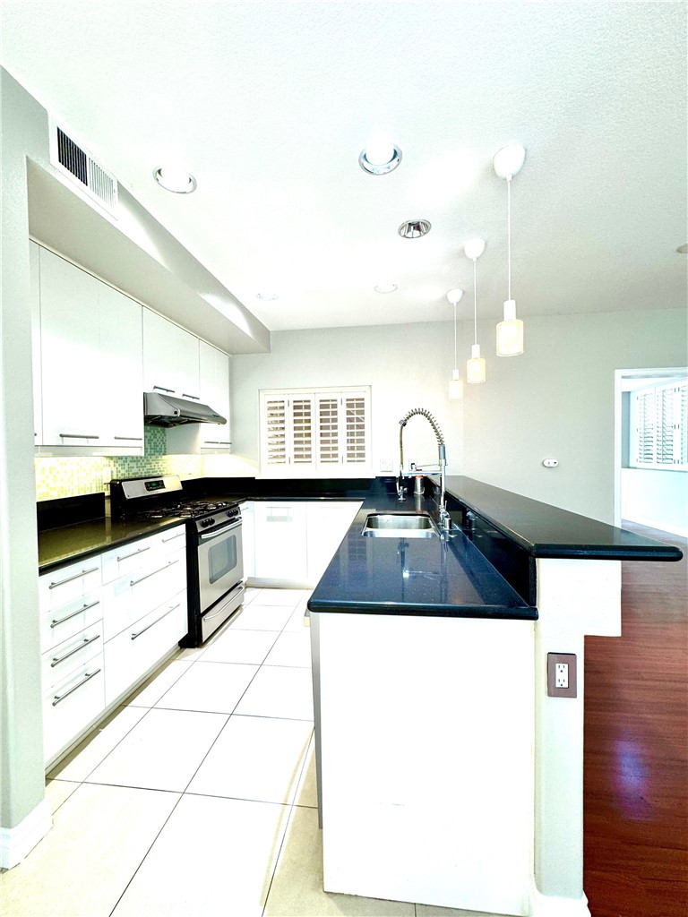 2072 Villa Del Lago Dr #A