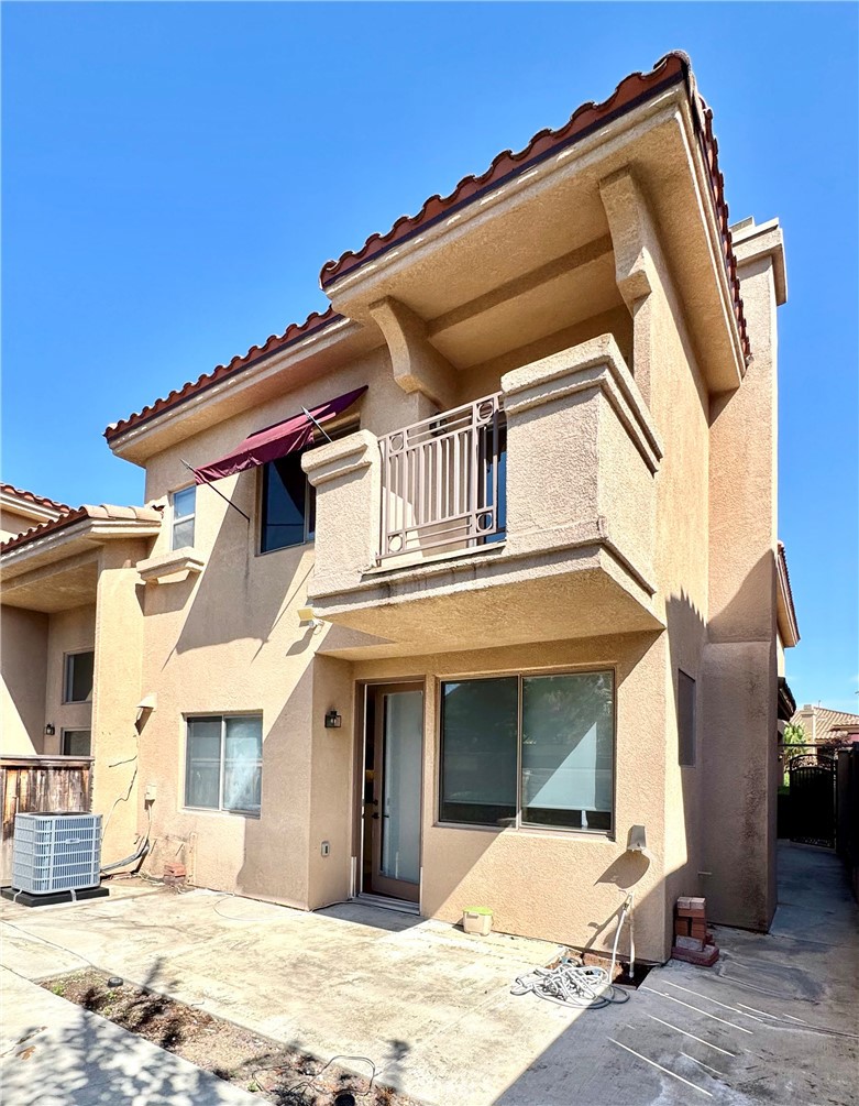 2072 Villa Del Lago Dr #A