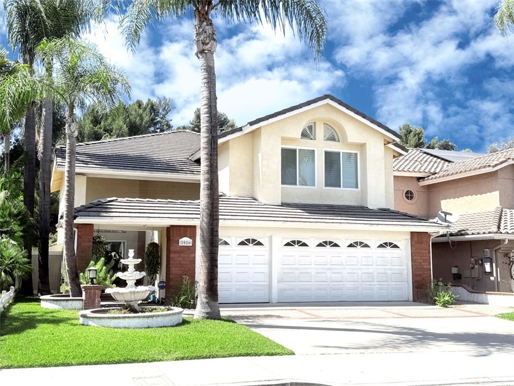 2026 Avenida Hacienda