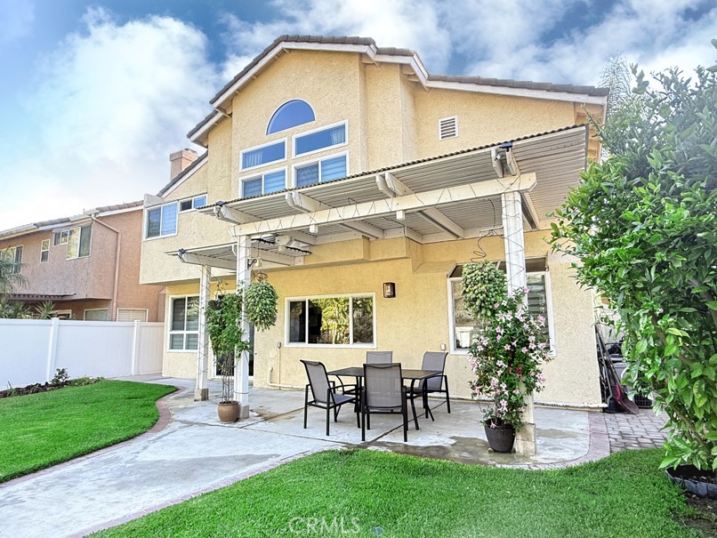 2026 Avenida Hacienda
