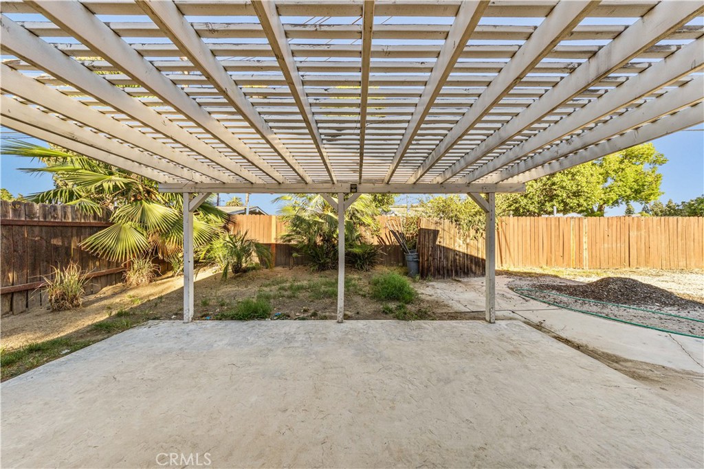 6790 El Cajon Dr