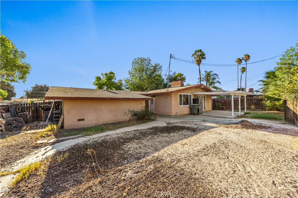 6790 El Cajon Dr
