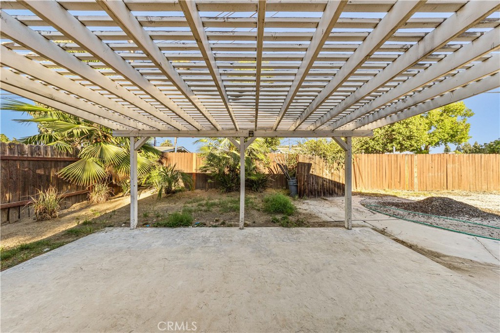 6790 El Cajon Dr
