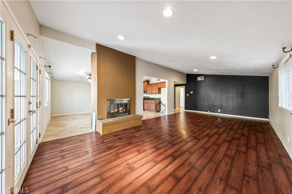 6790 El Cajon Dr