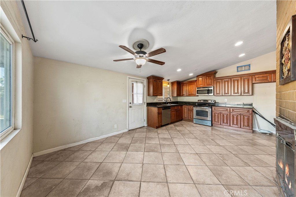 6790 El Cajon Dr