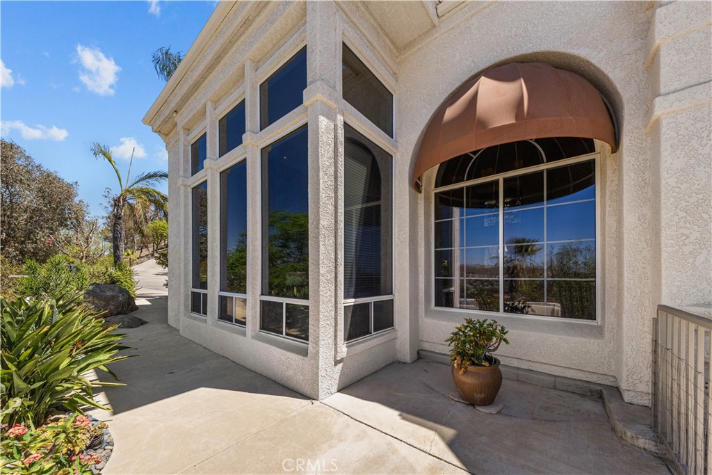 7440 Live Oak Drive