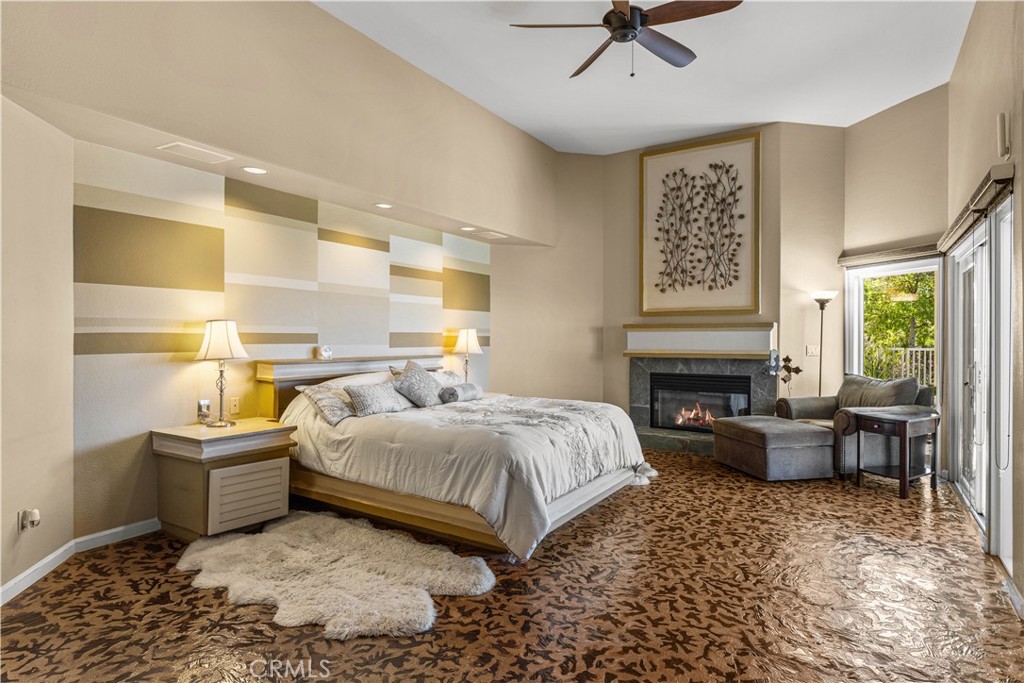 7440 Live Oak Drive