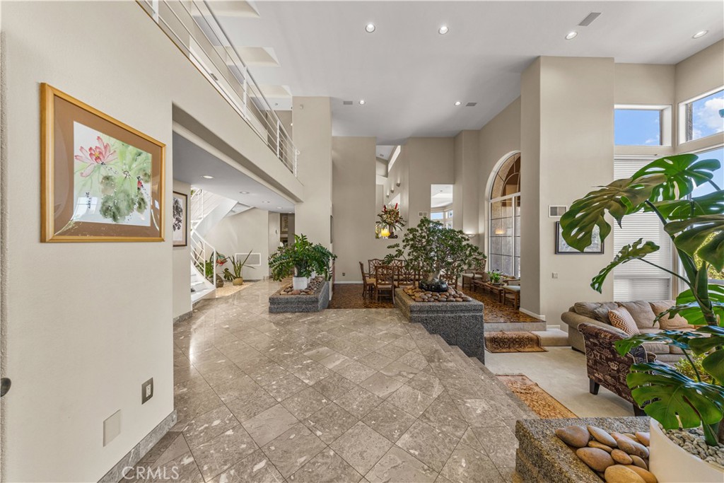 7440 Live Oak Drive