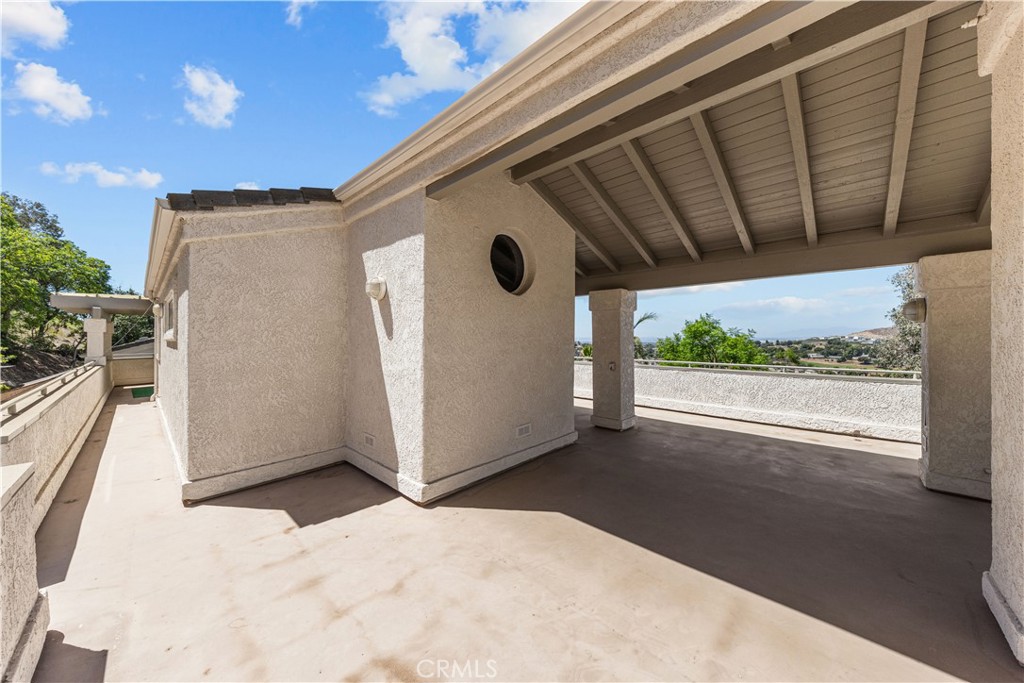 7440 Live Oak Drive