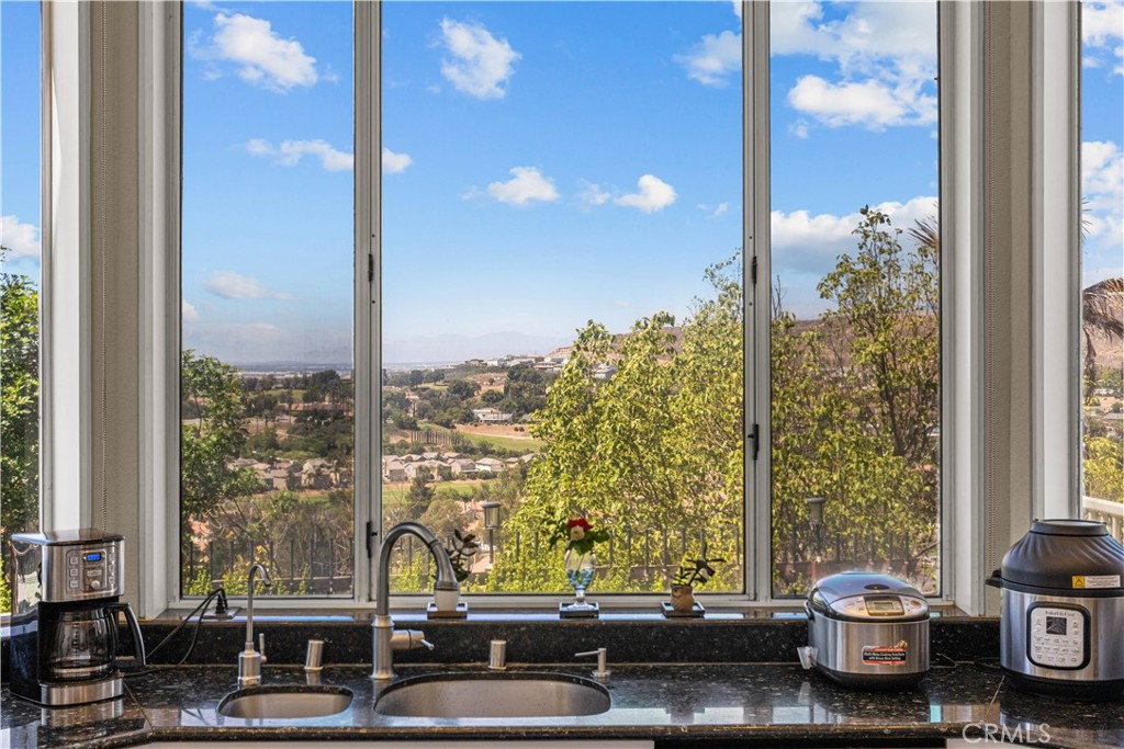 7440 Live Oak Drive