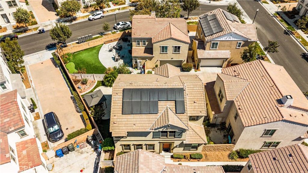 4838 S Monarch