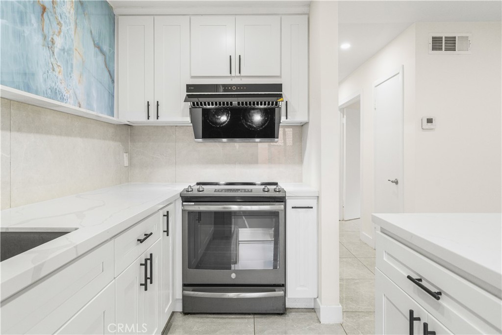 422 E Newmark B
