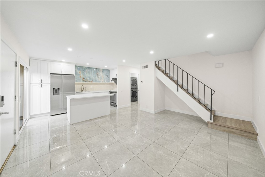 422 E Newmark B