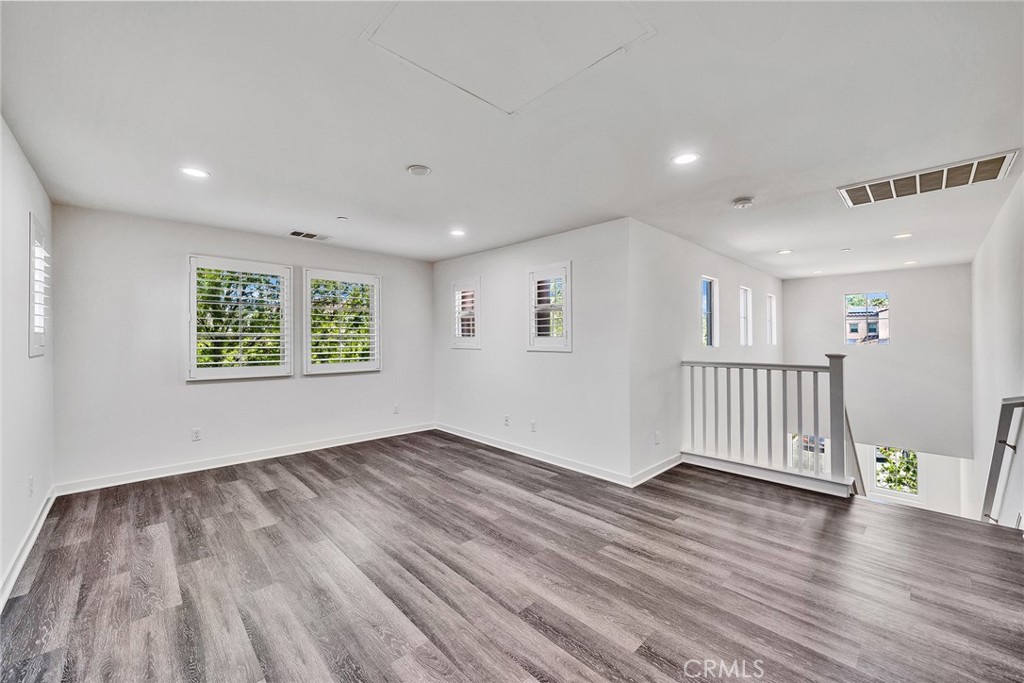 182 Finch