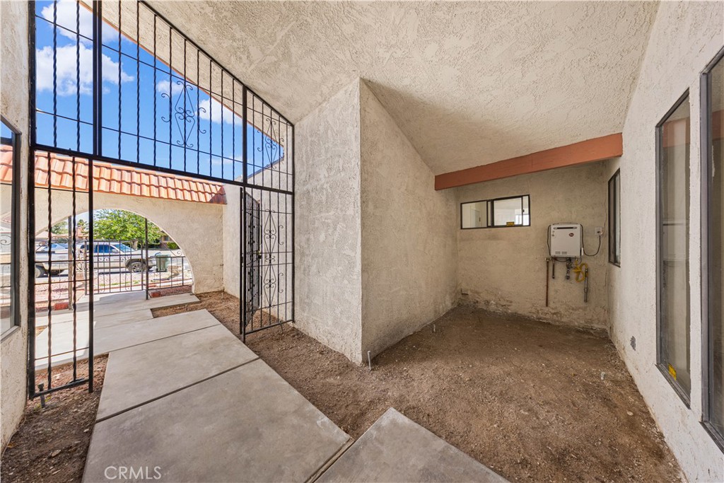 13850 Dahlgren Drive