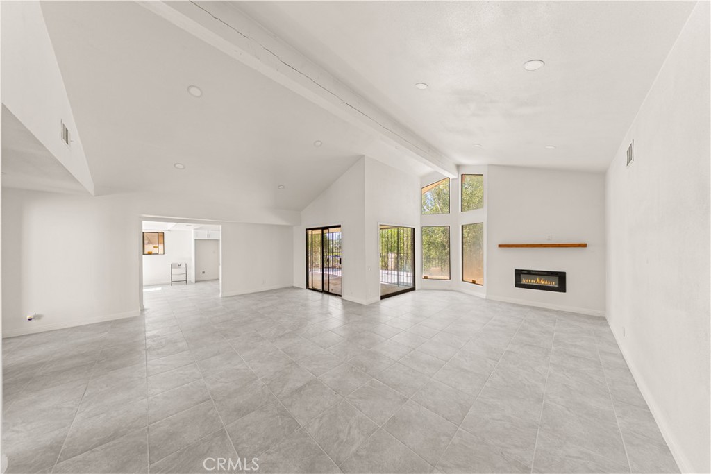 13850 Dahlgren Drive