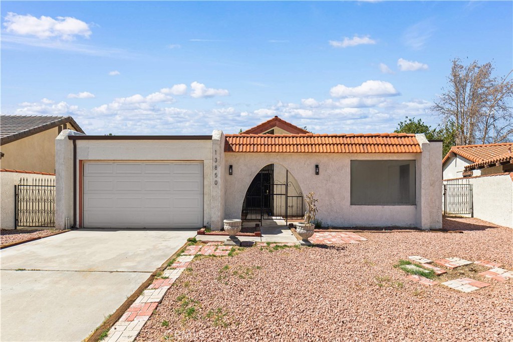 13850 Dahlgren Drive