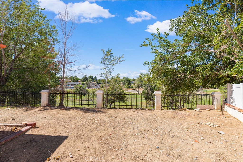 13850 Dahlgren Drive