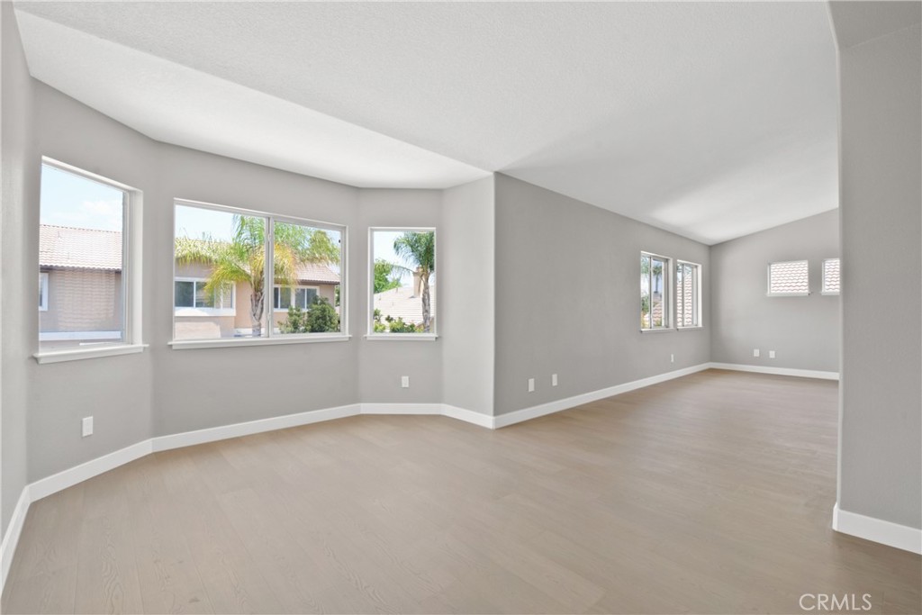 9406 Glenaire Court