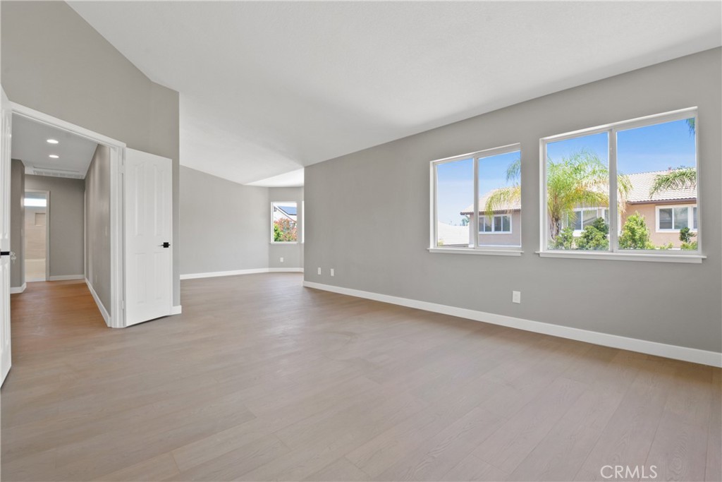 9406 Glenaire Court