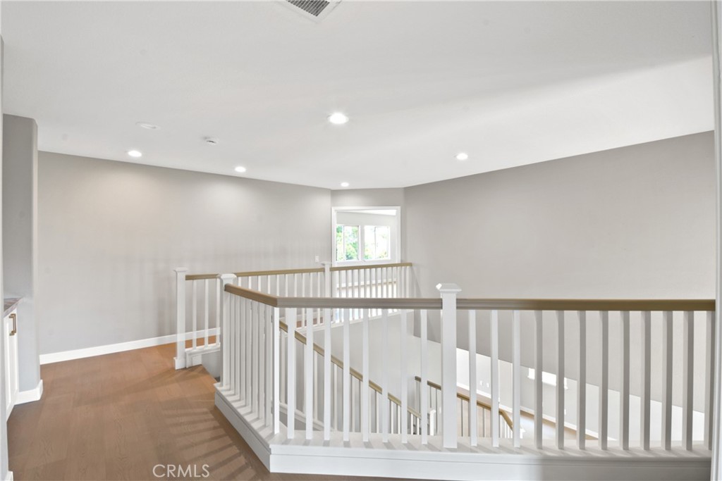 9406 Glenaire Court