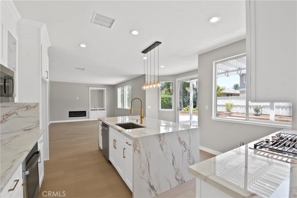 9406 Glenaire Court