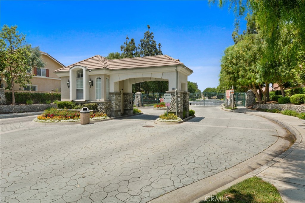 9406 Glenaire Court