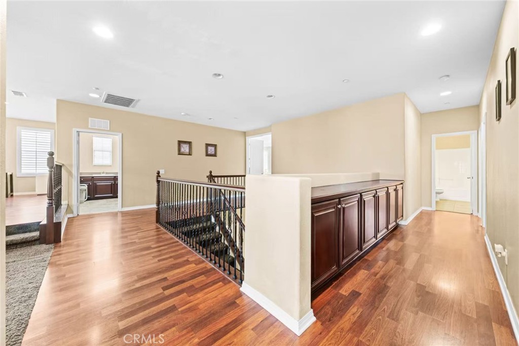 16425 Basswood