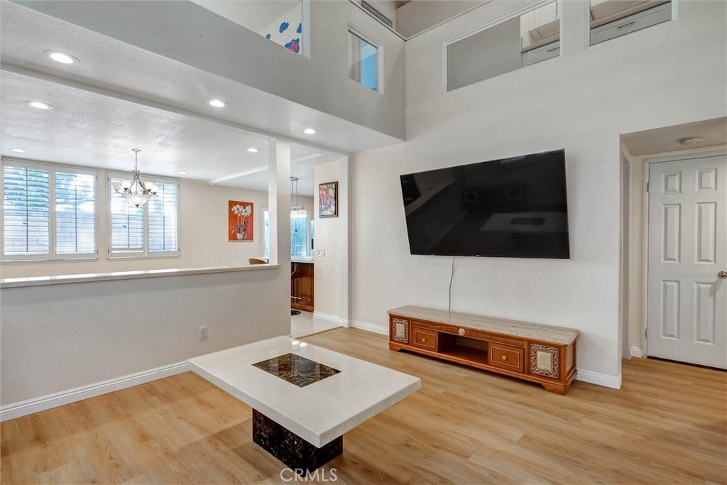 1532 Tradewinds