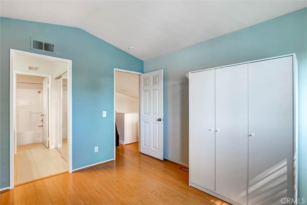 1532 Tradewinds