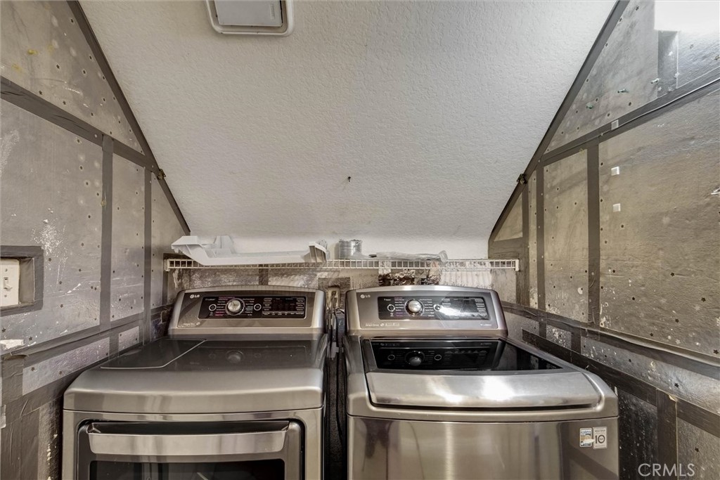 1532 Tradewinds