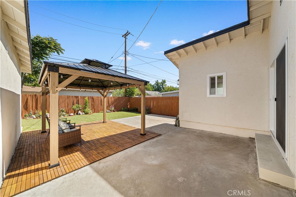 500 Santa Paula Avenue