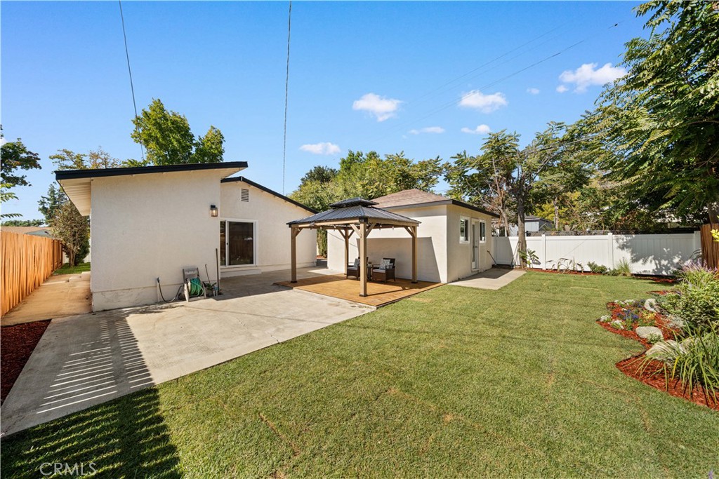 500 Santa Paula Avenue