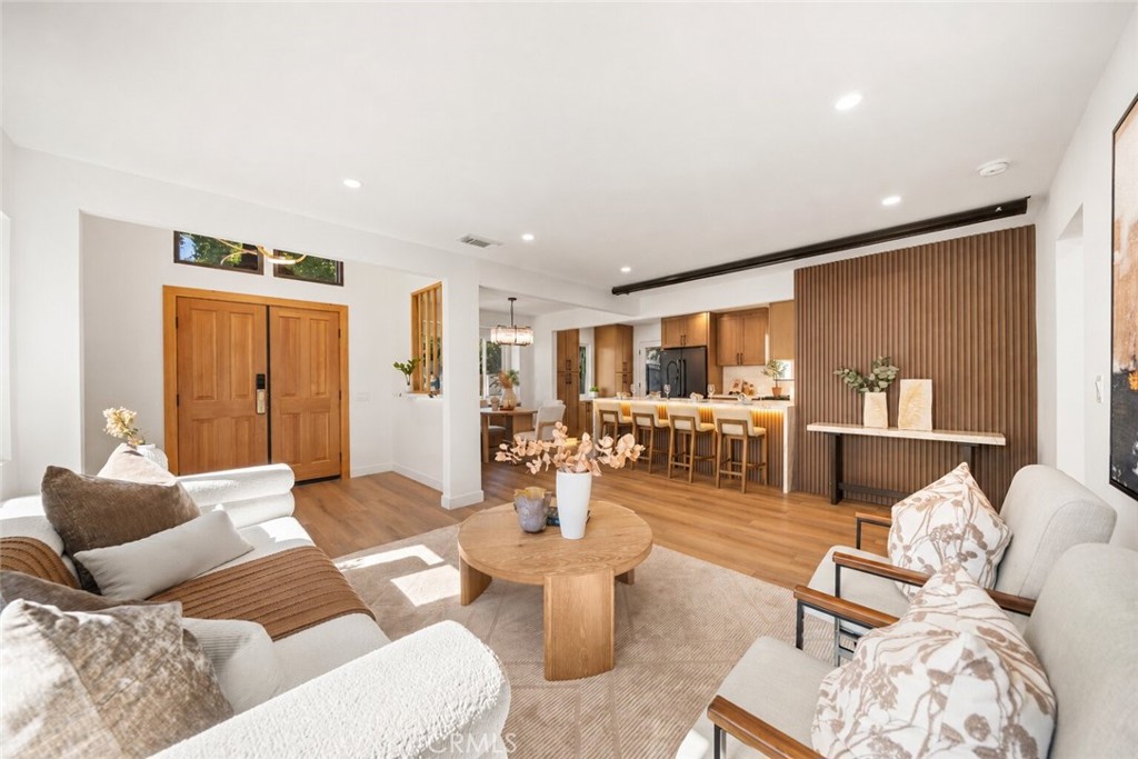 500 Santa Paula Avenue