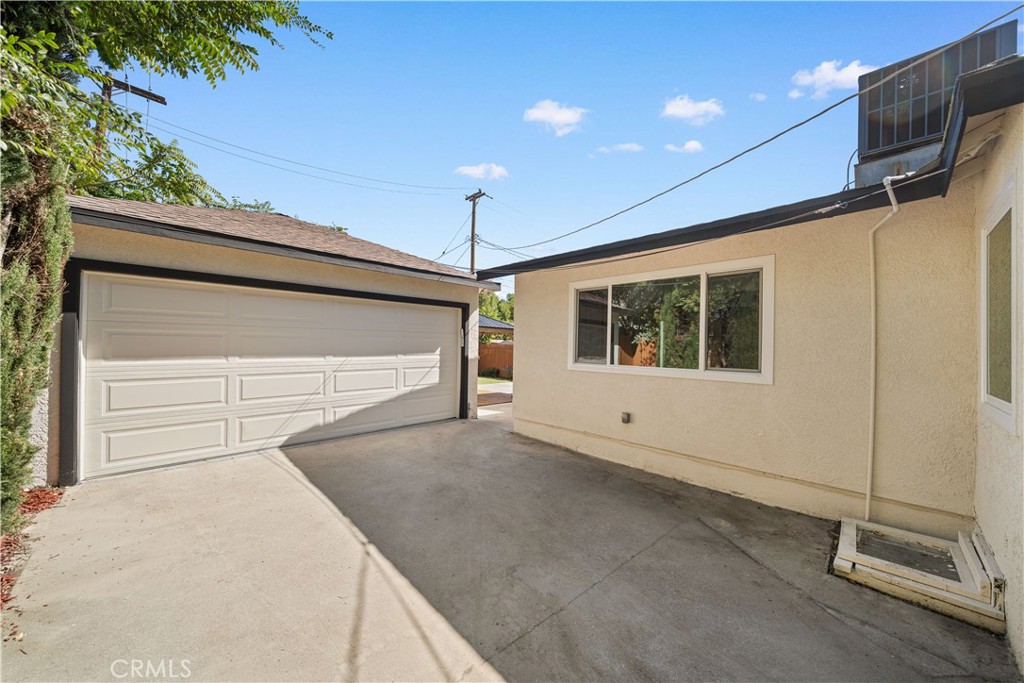 500 Santa Paula Avenue
