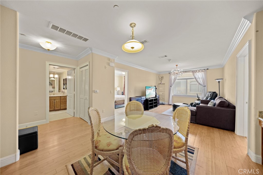 13798 Roswell Avenue B279