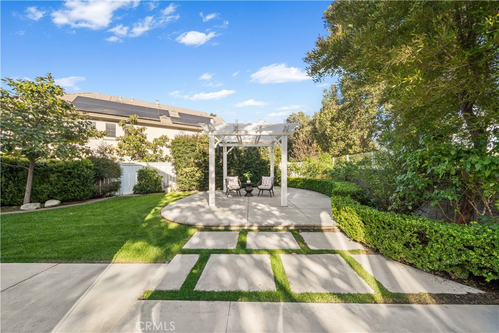 3271 Willow Hollow Road