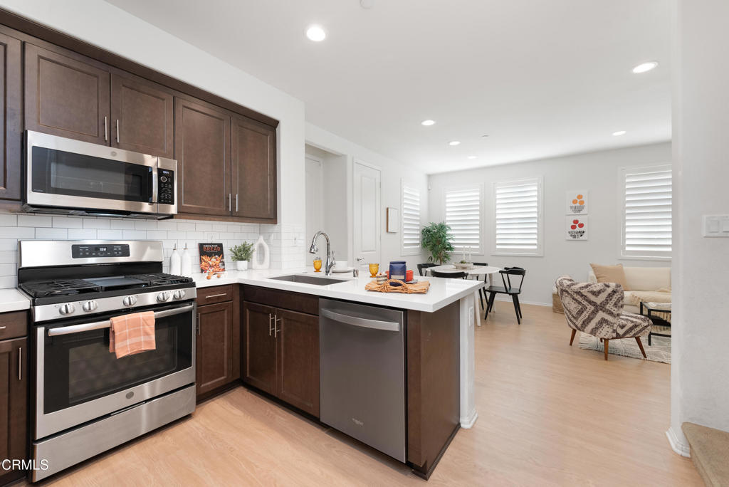 401 Camino Ruiz