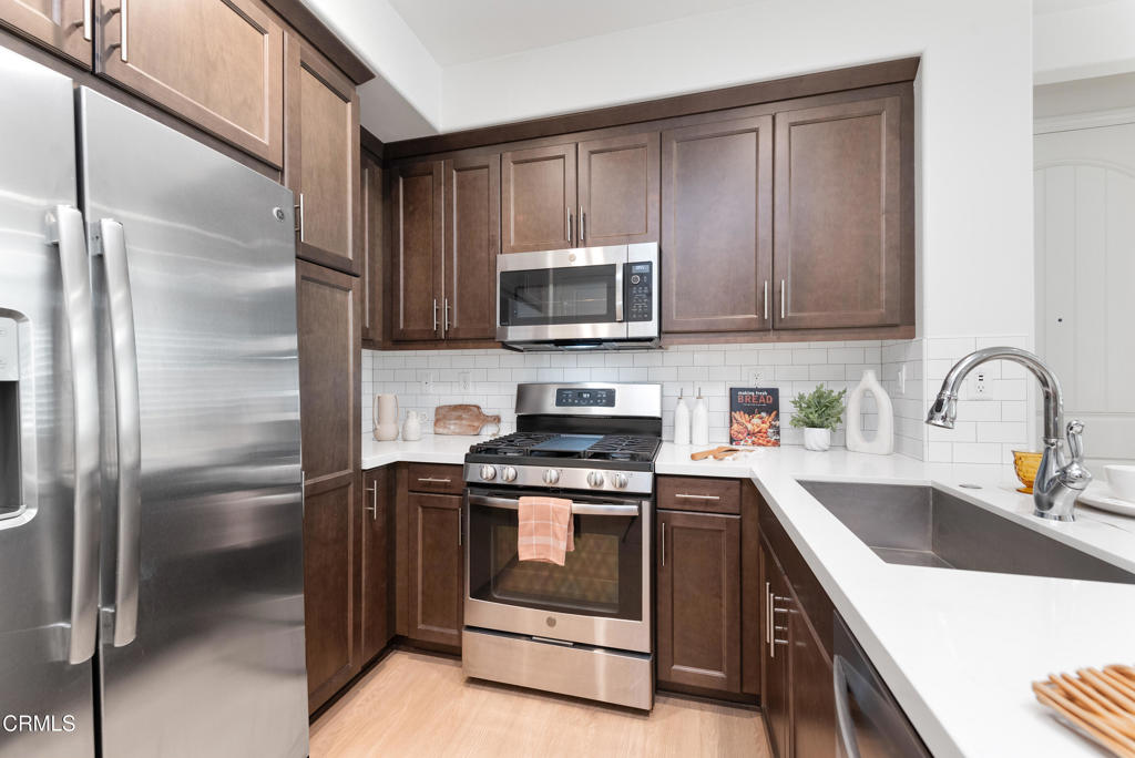 401 Camino Ruiz