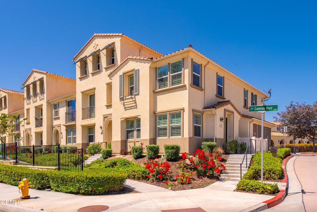 401 Camino Ruiz