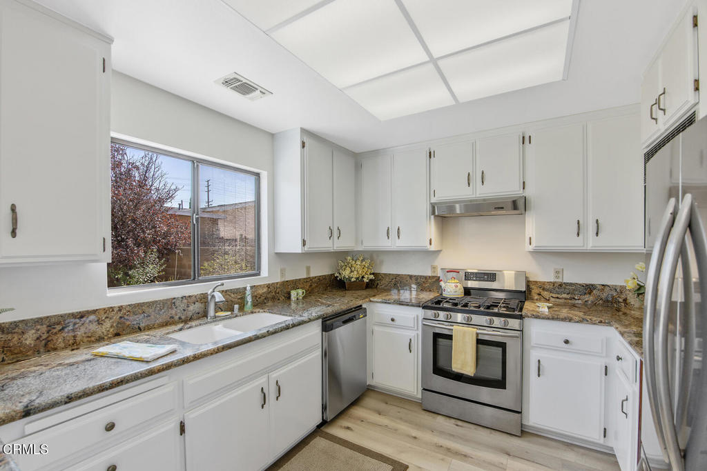 2718 2722 Evelyn Avenue