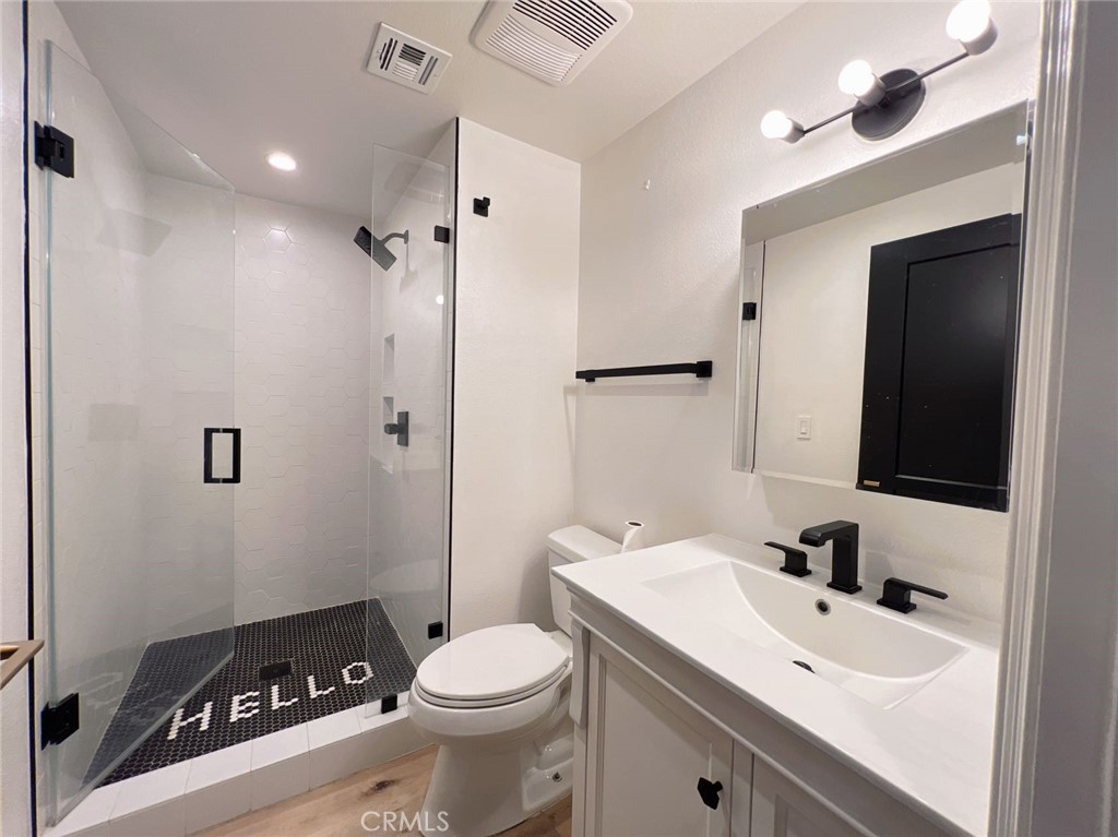 4310 Cahuenga Boulevard 104