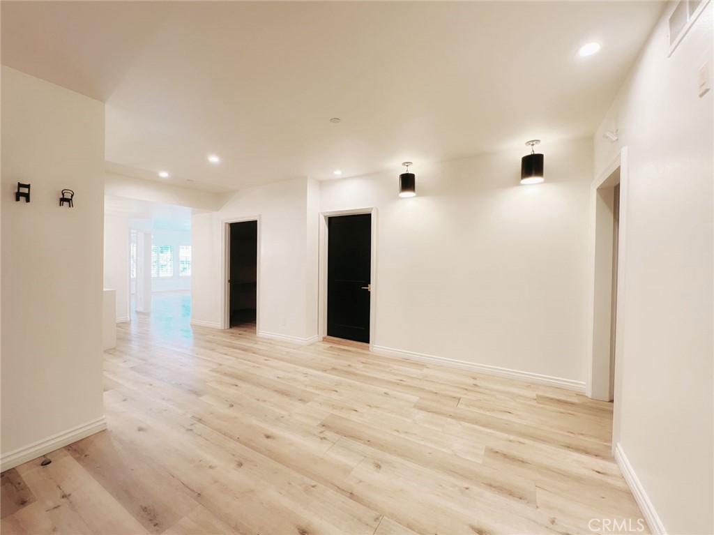4310 Cahuenga Boulevard 104