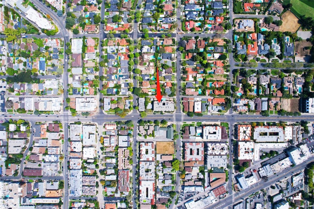 4310 Cahuenga Boulevard 104