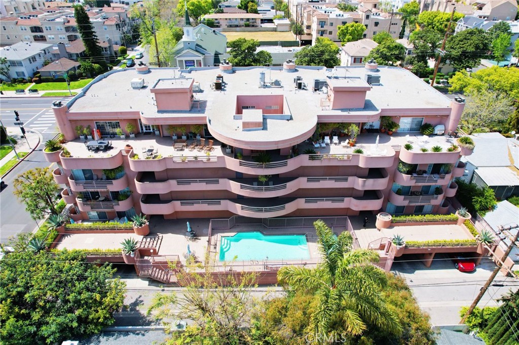 4310 Cahuenga Boulevard 104